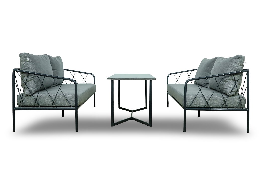 Lattice metal lounge set view 2